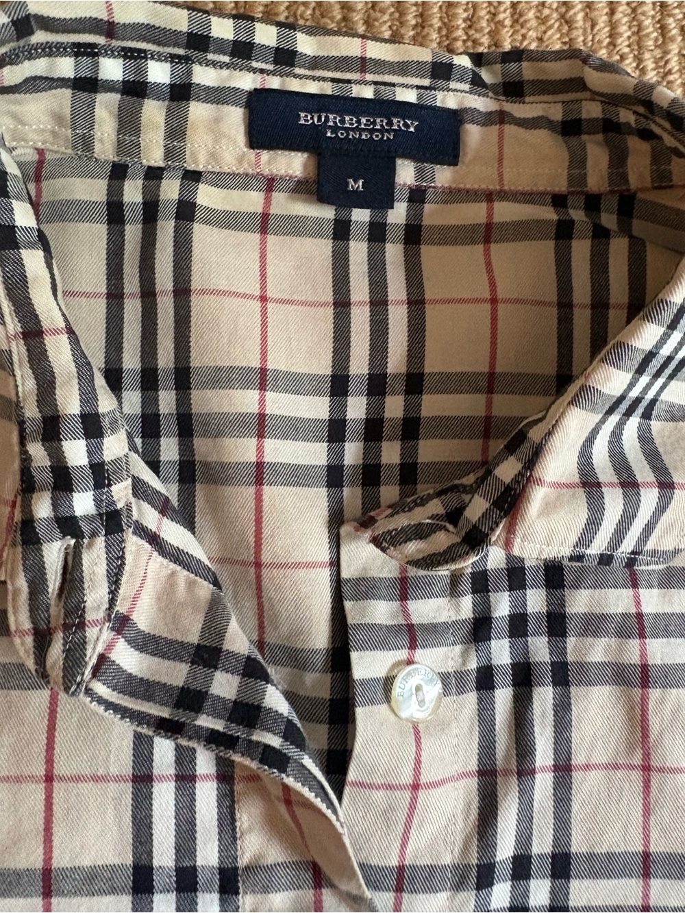 BURBERRY TOP - Picture 15 of 16
